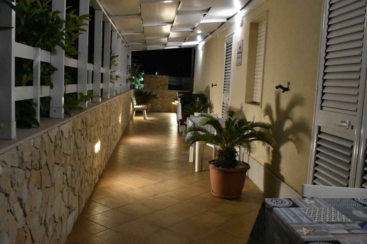 A Casa Di Vera Punta Secca Bagian luar foto